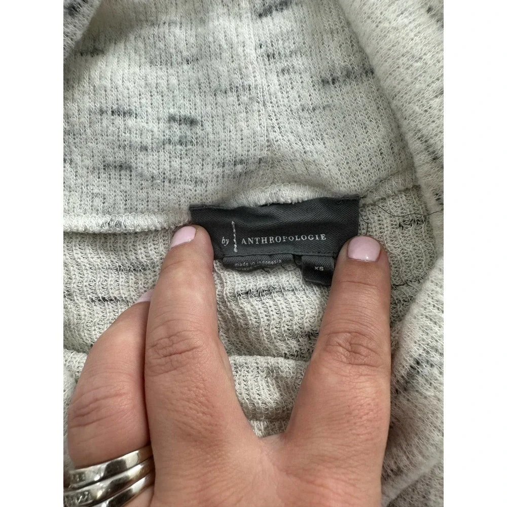 Anthropologie Darcy Cowl Neck Pullover Size XS heathered white/gray